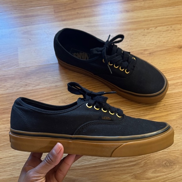 Vans Shoes - Vans Authentic Skate Shoe ✨ size 9.5